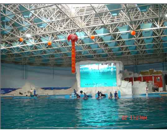 乌兰察布游泳馆螺栓球网架